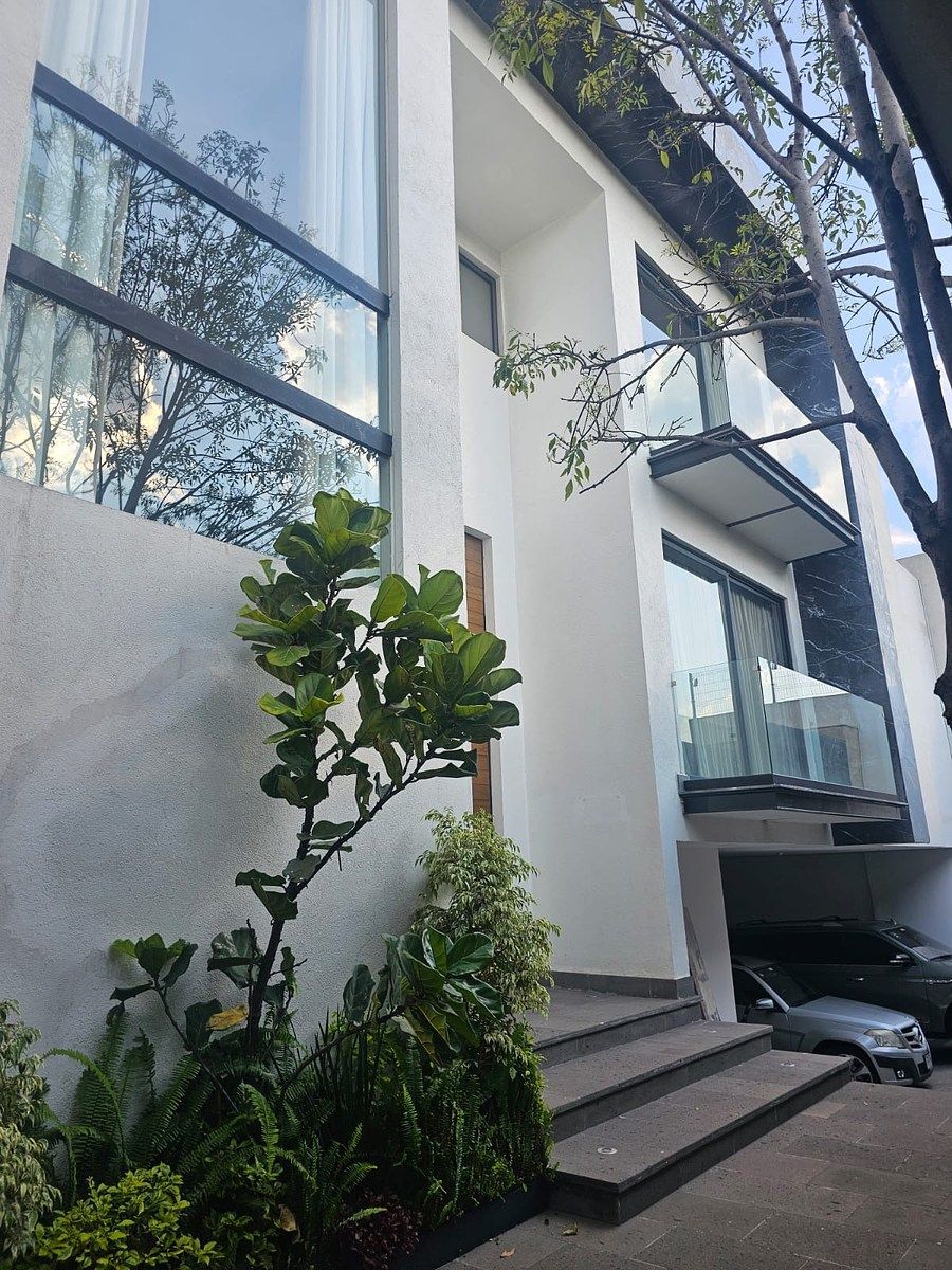 Casa em Bosques de las Lomas, Cuajimalpa de Morelos, foto 2 de 27