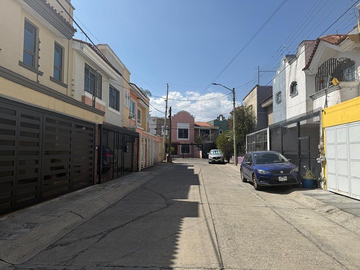 Casa en Las Alamedas, Zapopan, foto 3 de 41