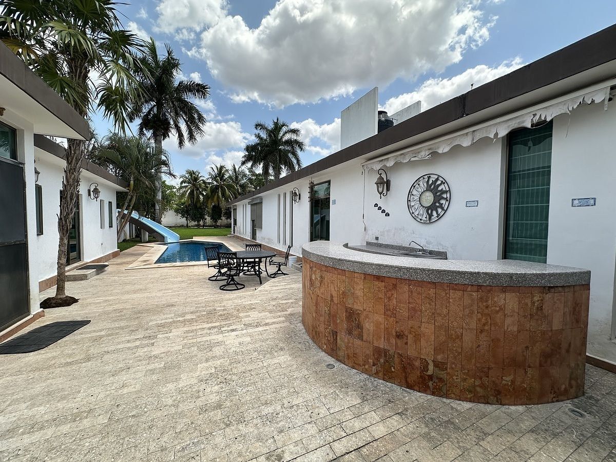 House in Cholul, Mérida, photo 2 of 36