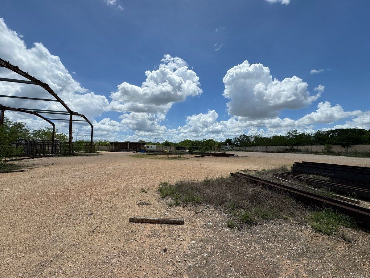 Terreno comercial en Dzununcán, Mérida, foto 11 de 12
