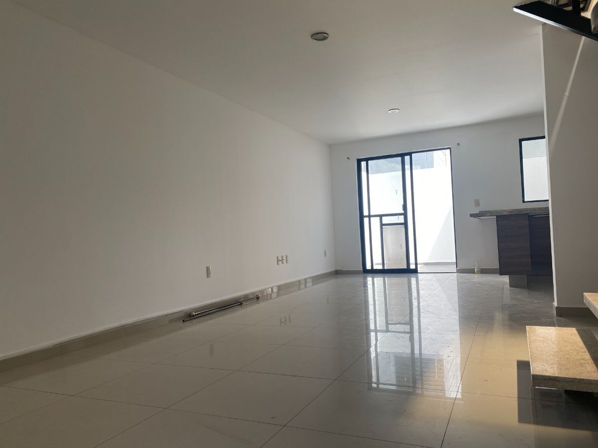 Casa en Villa de los Belenes, Zapopan, foto 3 de 28