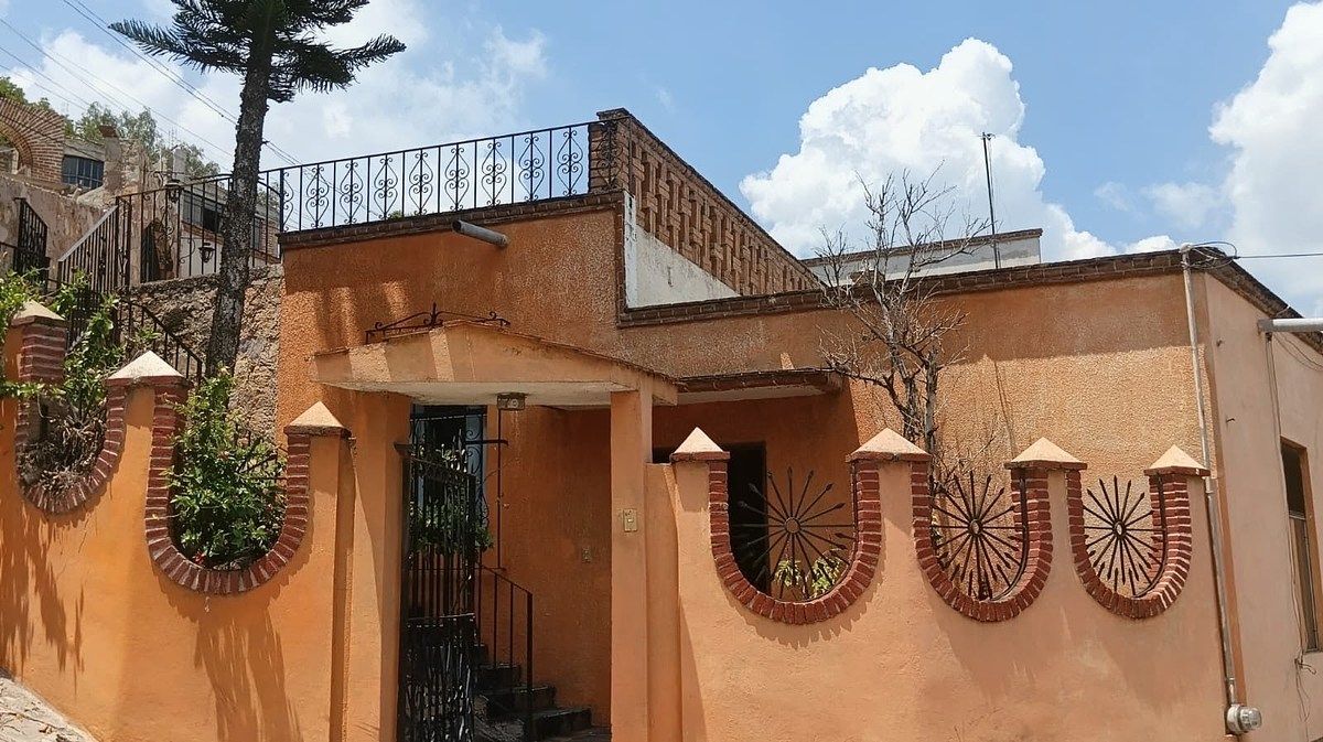 BONITA CASA EN RENTA EN MARFIL, foto 1 de 21