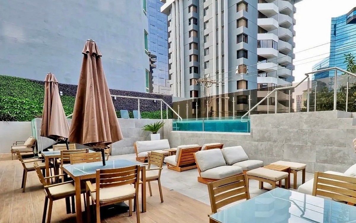 ¡Inversión rentable en el corazón de Zona 10!, foto 1 de 12