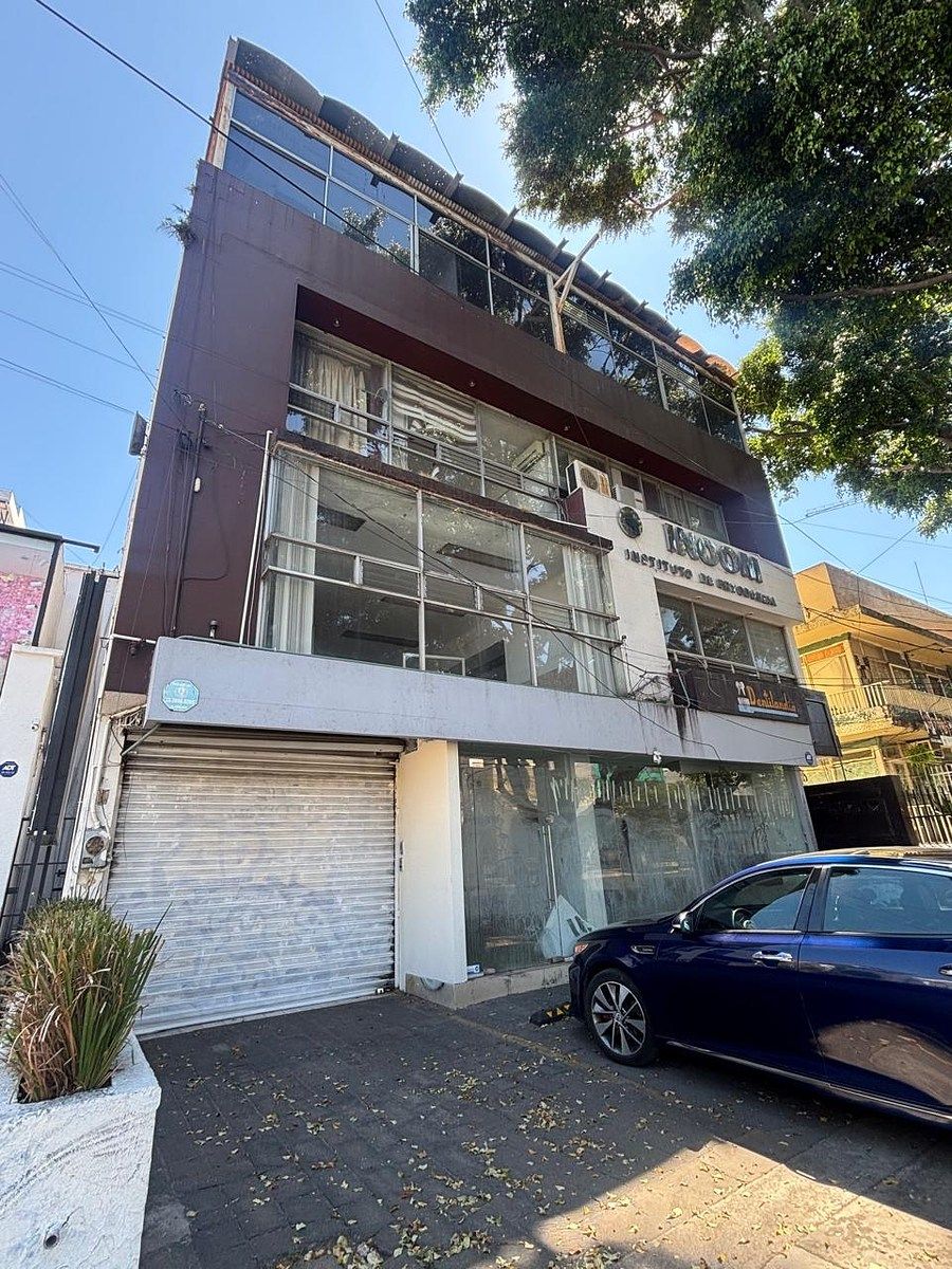 Building in Americana, Guadalajara, photo 2 of 4
