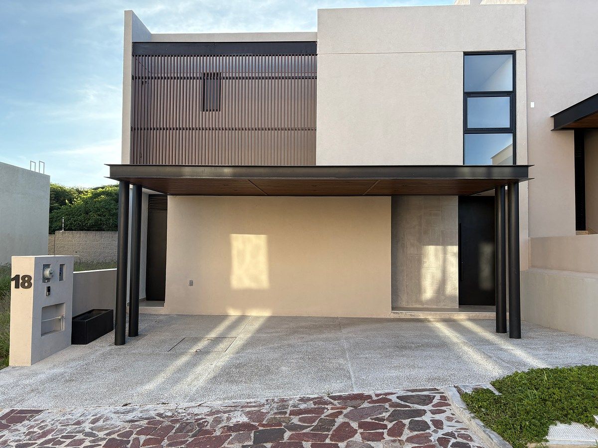 Modern New House with Bedroom on Ground Floor | Altozano, photo 1 of 11