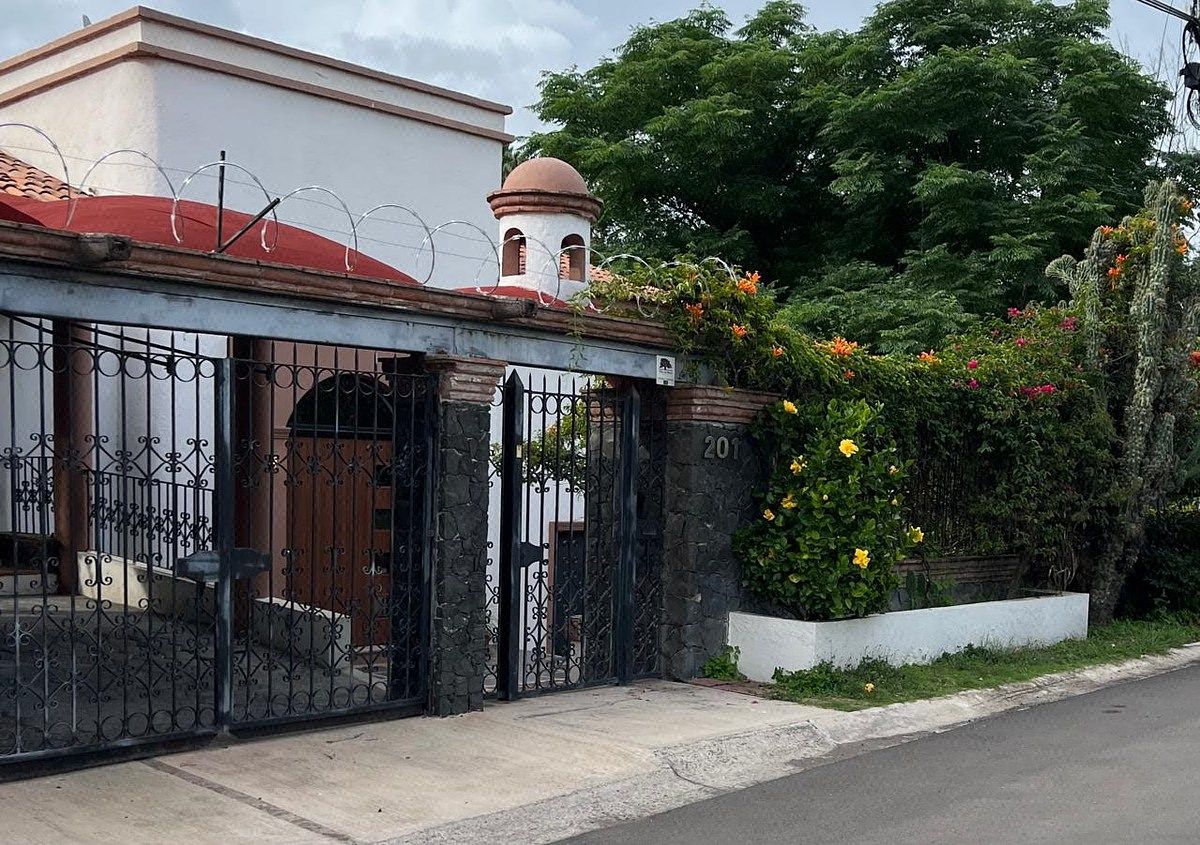 VENDA ALUGUEL CASA JURIQUILLA, foto 1 de 20
