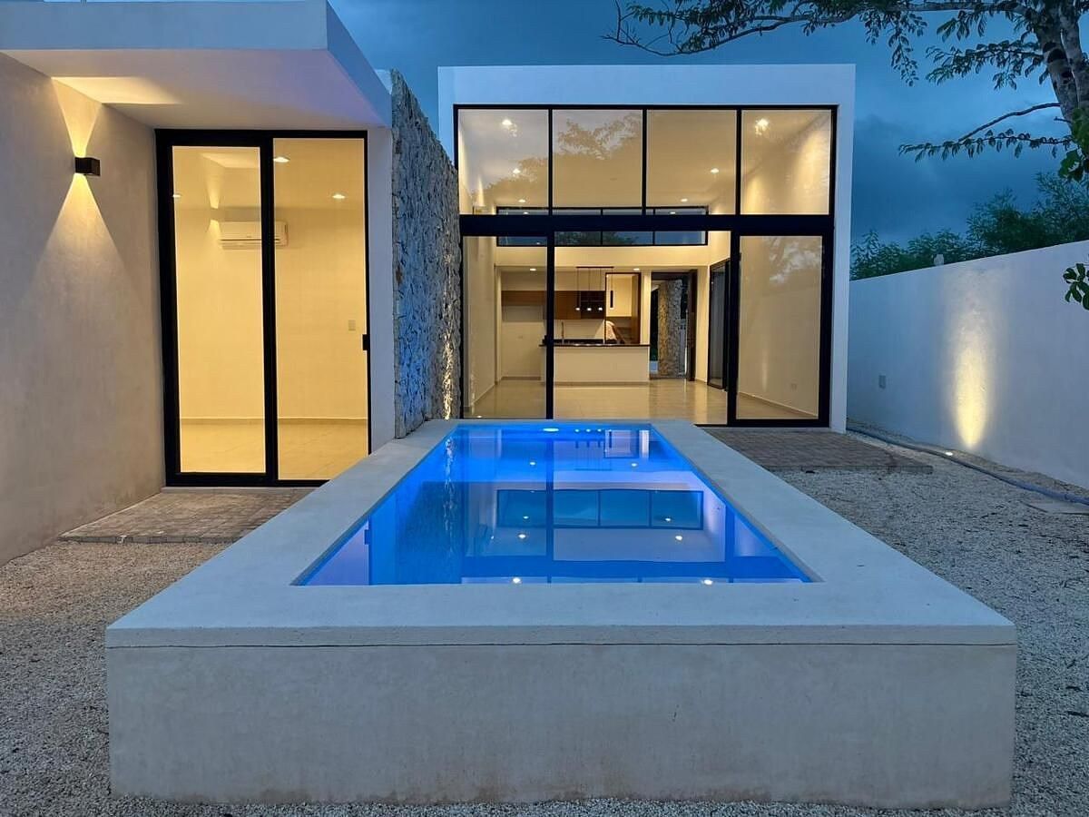 Single-Story House for Sale in Residential Private Community, photo 1 of 31
