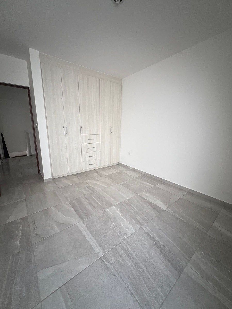 Casa em condomínio fechado em Zibatá, El Marqués, foto 13 de 20