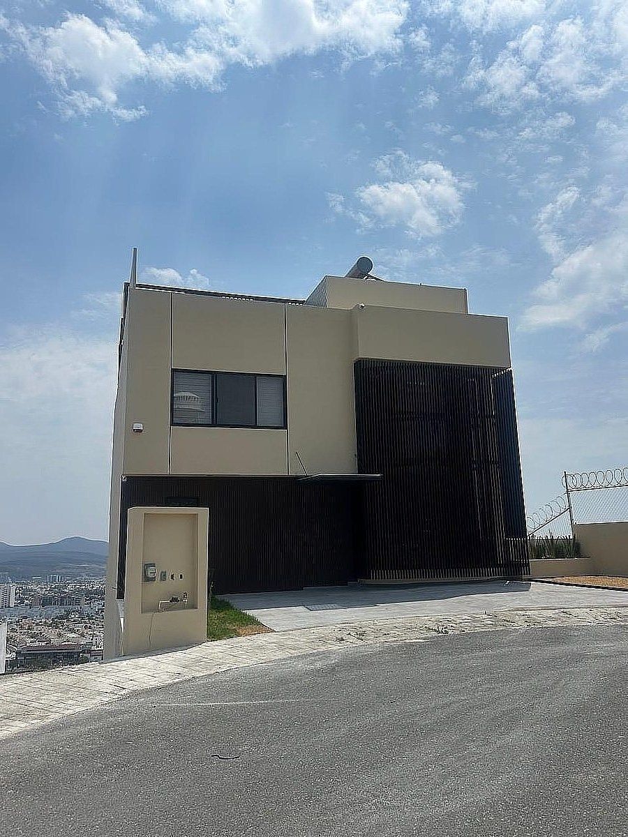 Venta de casa CUMBRES DE LAGO de JURIQUILLA, foto 1 de 17