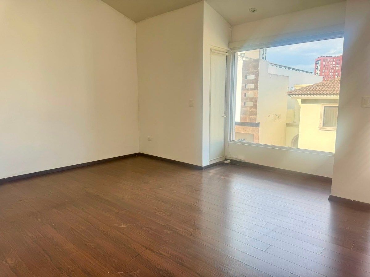 Casa em Colinas de San Jerónimo, Monterrey, foto 2 de 10