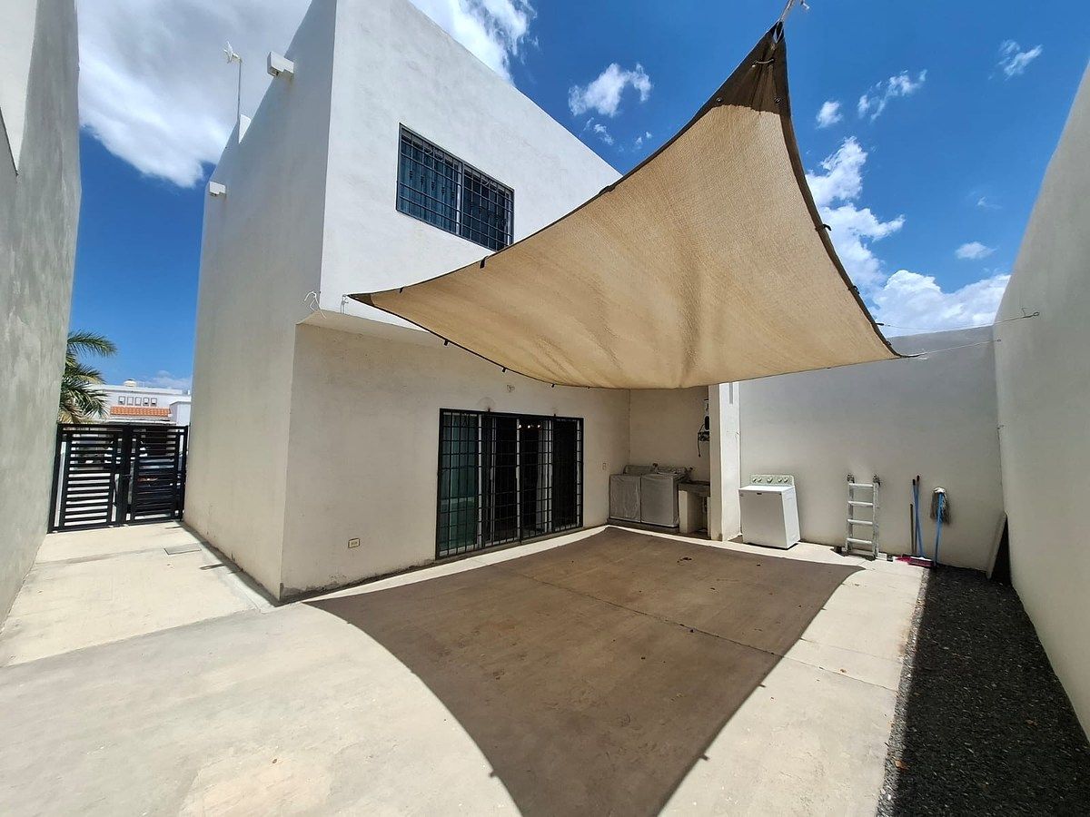 Patio trasero sombreado/ Rejas en puertas y ventanas, foto 40 de 45