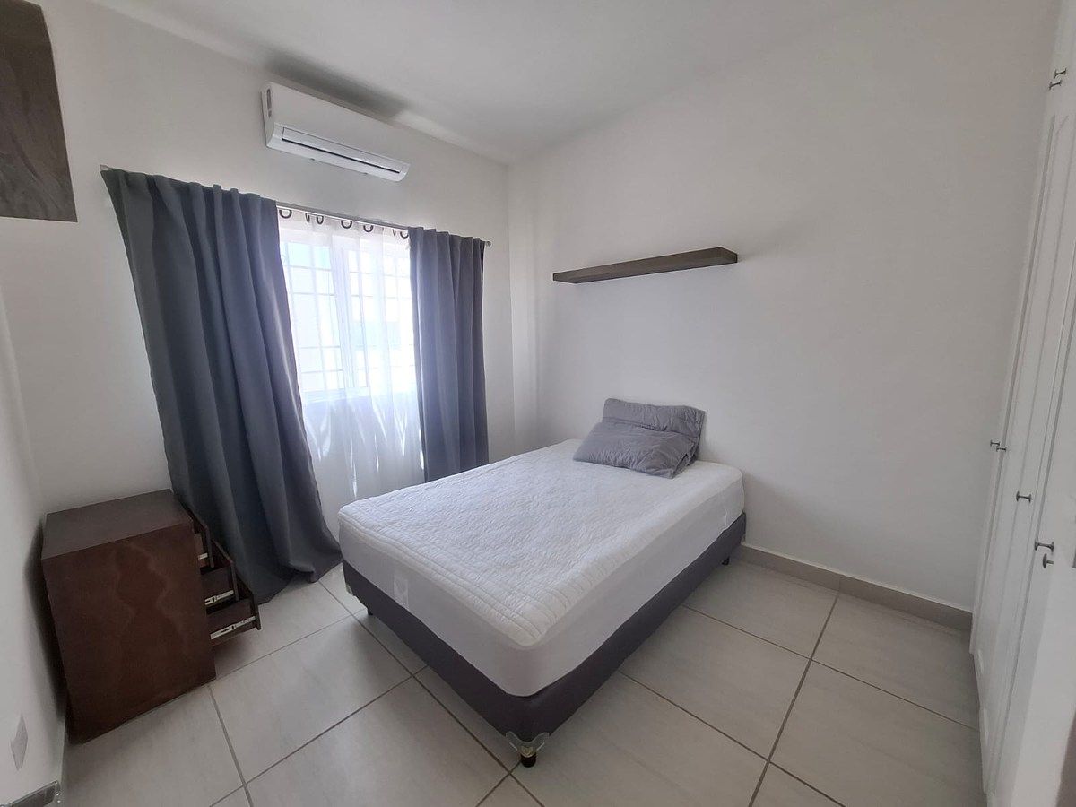 Recámara secundaria: Cama matrimonial, foto 29 de 45