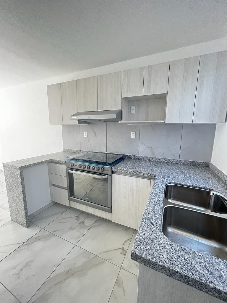 Casa em condomínio fechado em El Mirador, El Marqués, foto 3 de 17