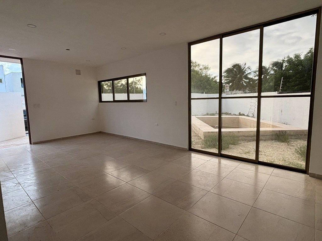 Casa em Conkal, Conkal, foto 3 de 23