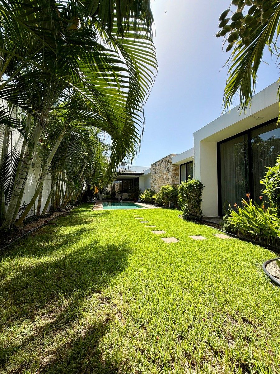 Casa de una Planta de lujo con Paneles Solares en Dzityá, foto 1 de 21