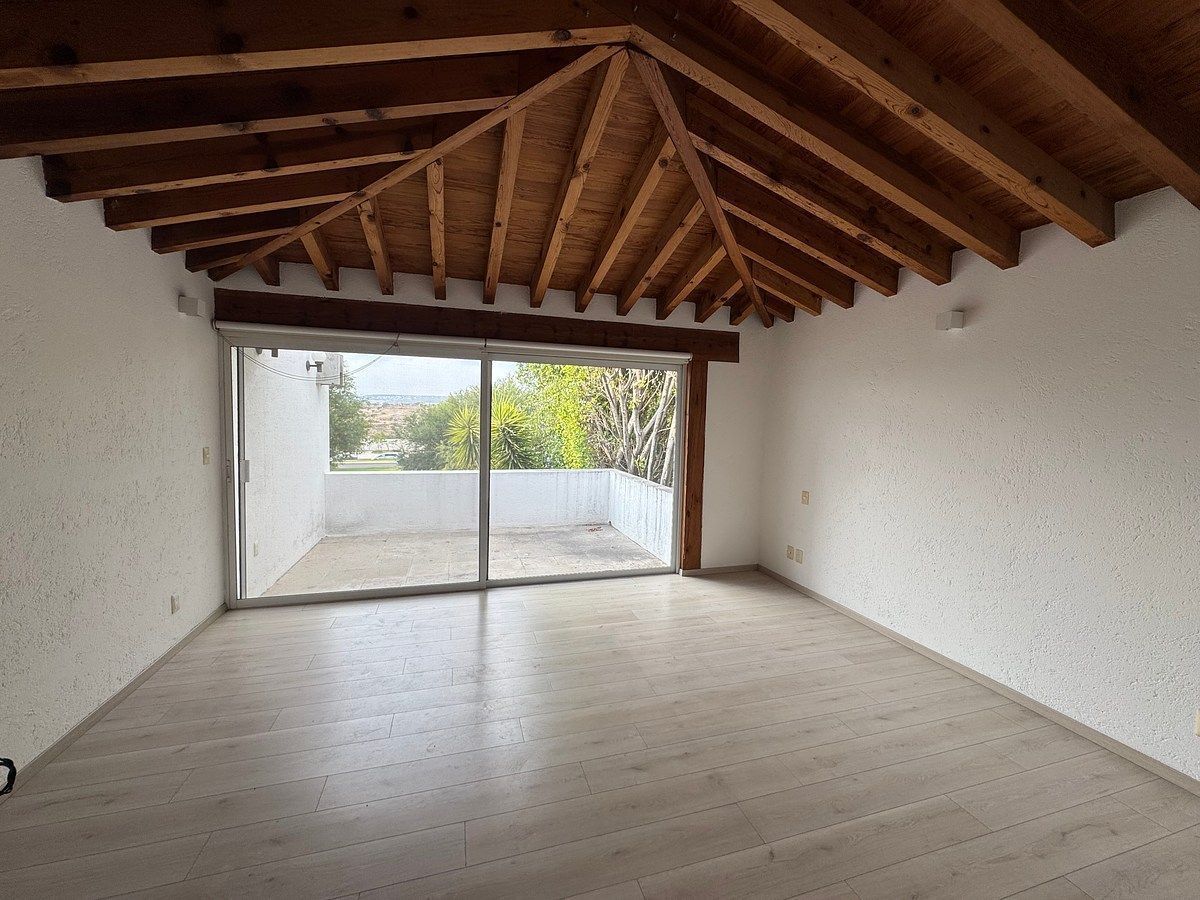Casa em Lomas del Campanario II, Querétaro, foto 13 de 27