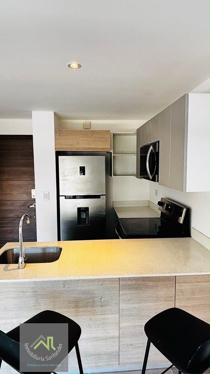Apartamento en Venta en Parque Diez, Zona 10 - Image 3