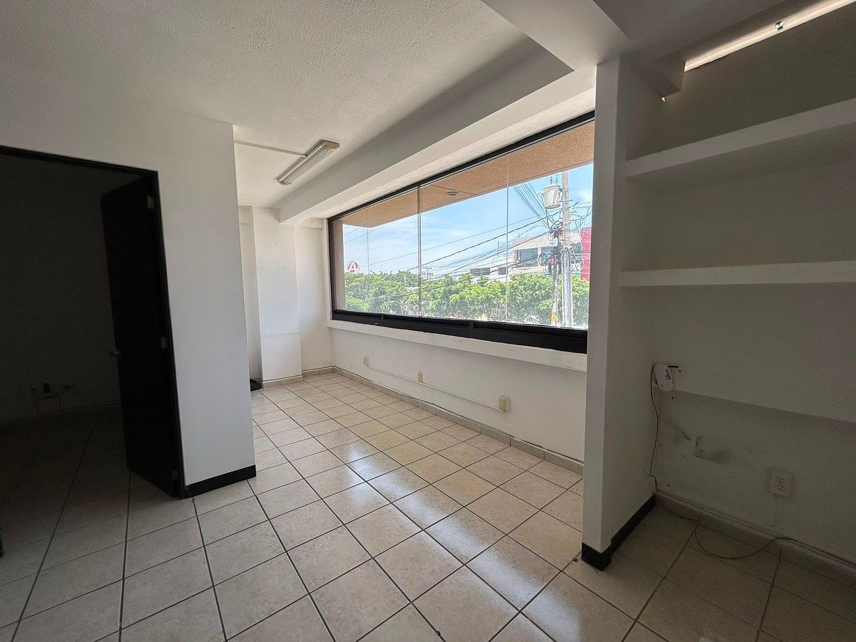 Sala Comercial em Colinas del Cimatario, Querétaro, foto 4 de 10