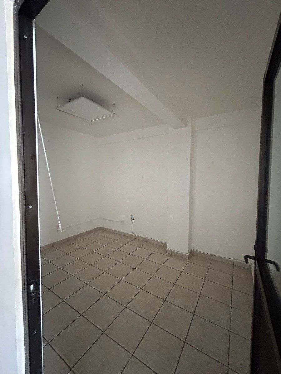 Sala Comercial em Colinas del Cimatario, Querétaro, foto 5 de 10