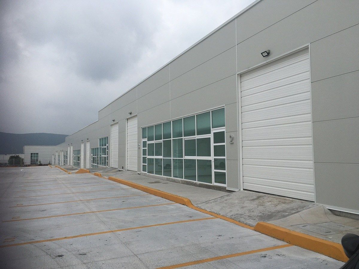 BODEGA EUROPARK II Para alugar 200 m2 El Marques Caminho para os Cues, foto 1 de 15