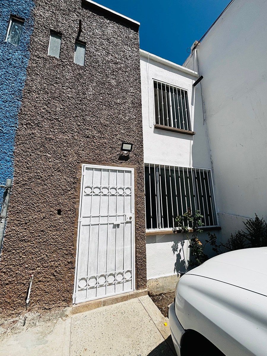 Casa em Las Villas Santa Fe, Tijuana, foto 2 de 15