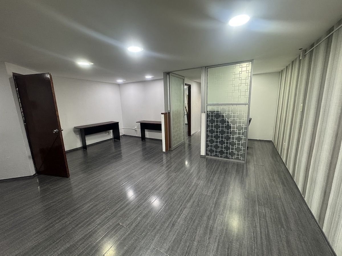 OFICINA EN RENTA  DE 130m2 SOBRE INSURGENTES, COL. NAPOLES, foto 1 de 22