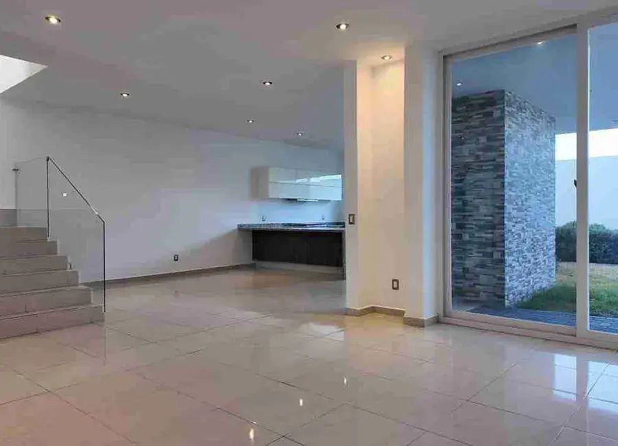 Casa em Zibatá, El Marqués, foto 2 de 12