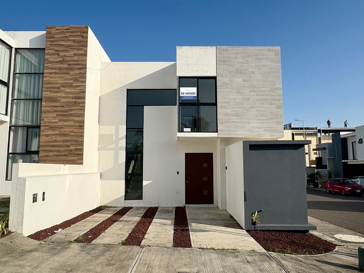 Casa à Venda com Quarto no Andar Térreo - Lomas de la Rioja, foto 1 de 19