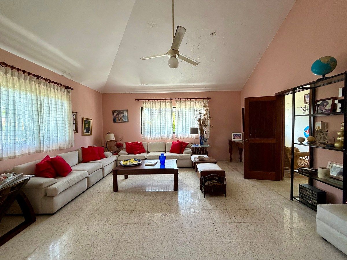 Casa en Altos de Arroyo Hondo II, Santo Domingo Centro (Distrito Nacional), foto 16 de 23