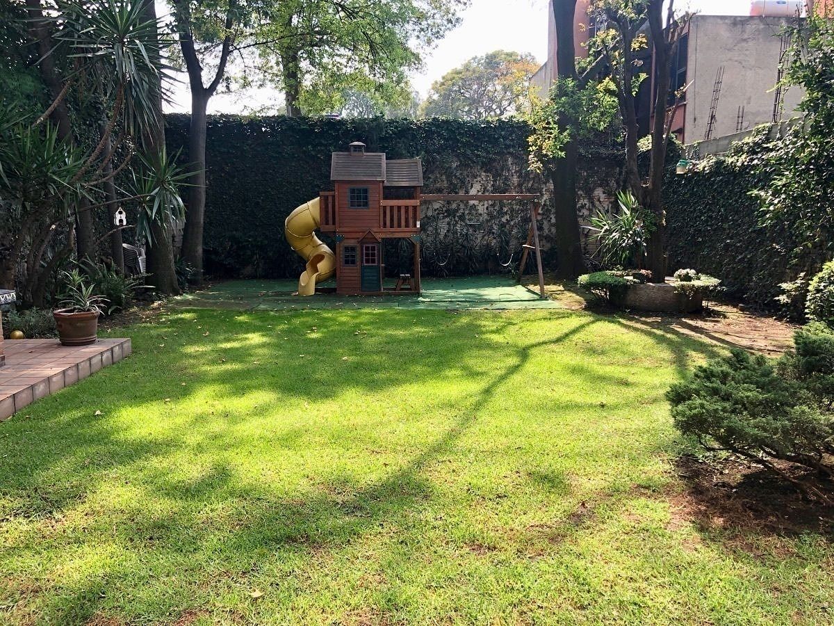 MAGNÍFICA E ESPACIOSA CASA NA COLÔNIA FLORIDA, foto 1 de 17