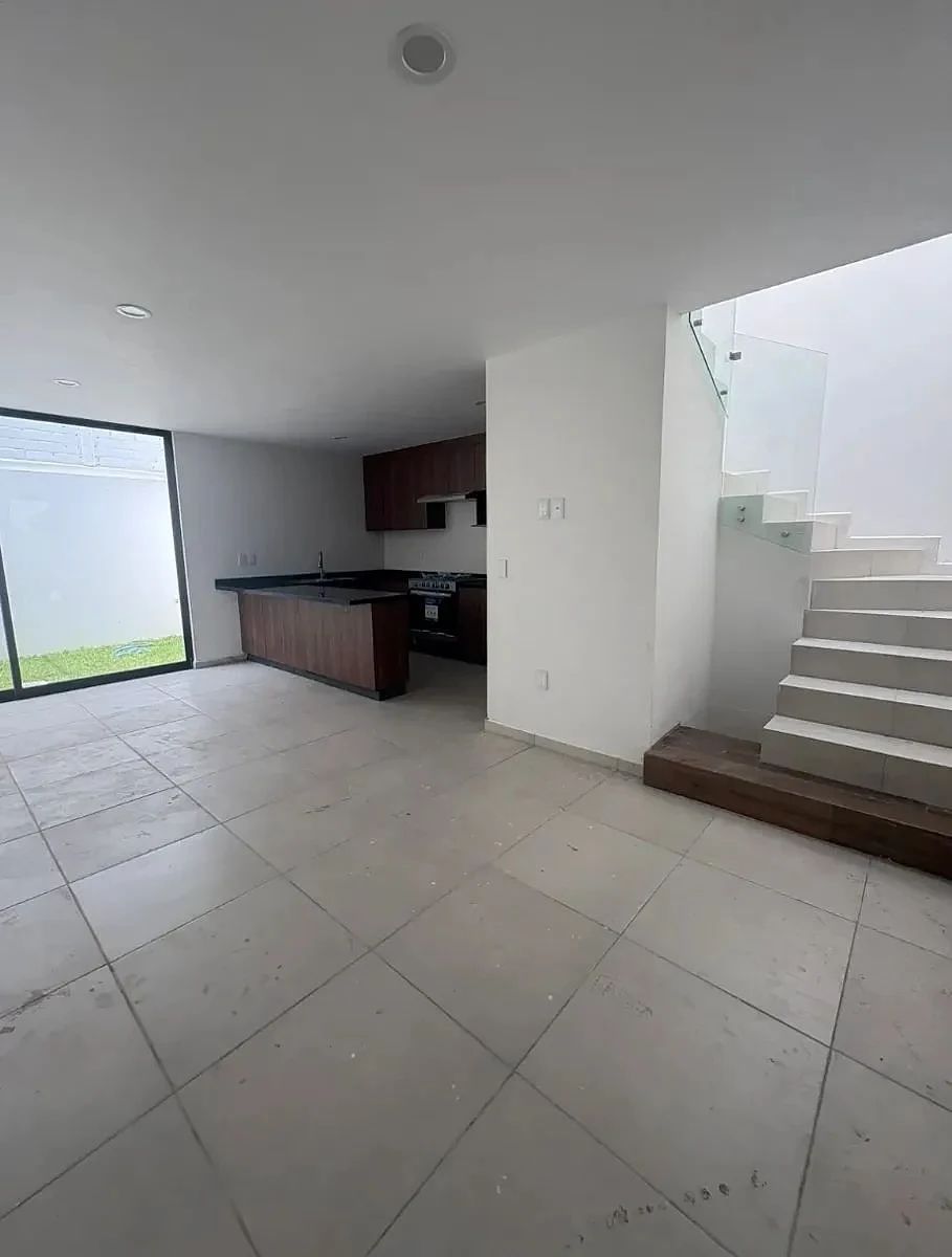 Casa em condomínio fechado em Madeiras, Zapopan, foto 2 de 16