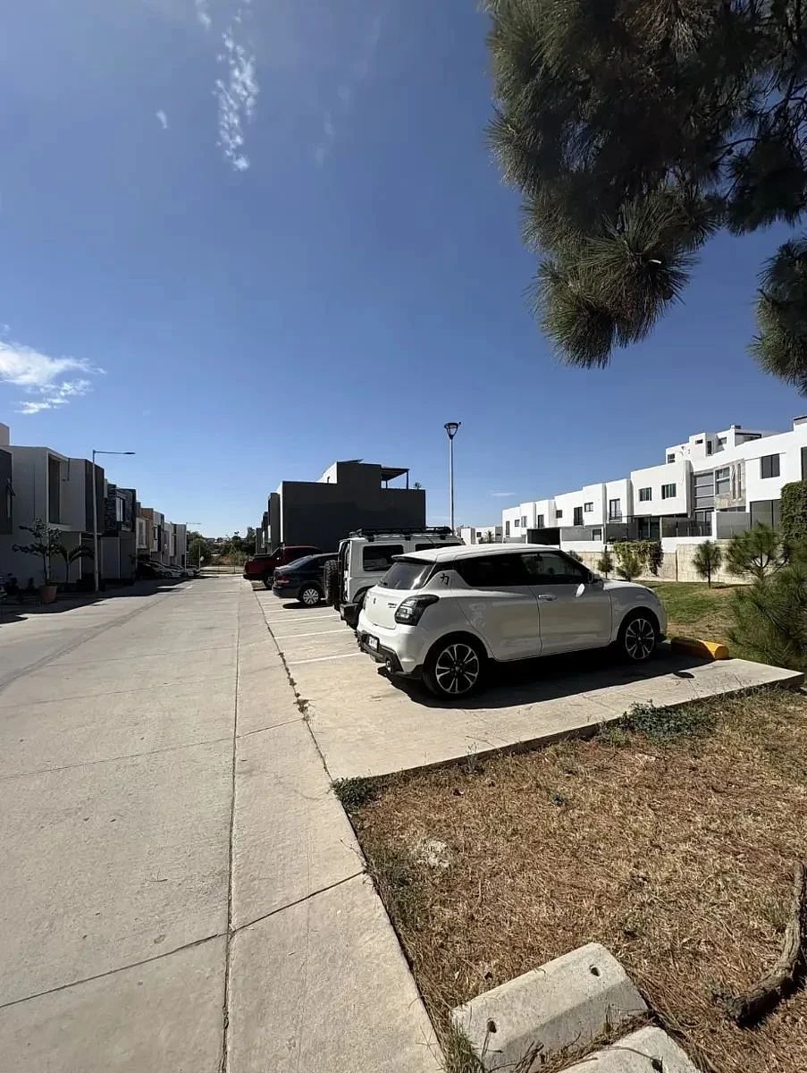 Casa em condomínio fechado em Madeiras, Zapopan, foto 14 de 16