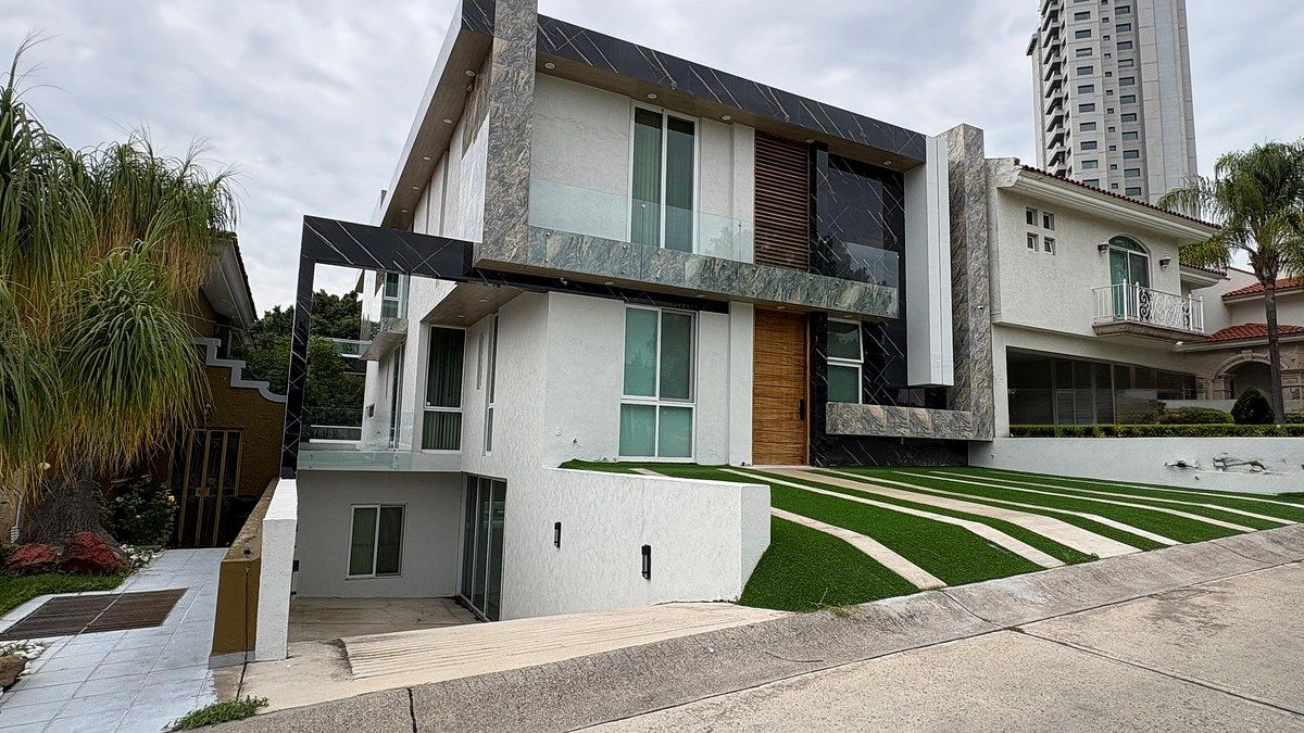 Casa en Puerta de Hierro, Zapopan, foto 3 de 48