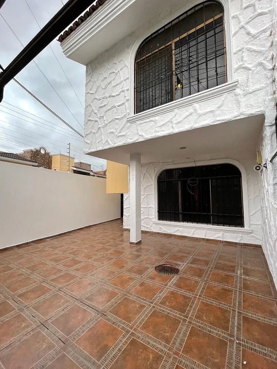 House in Paseos del Sol, Zapopan, photo 2 of 8