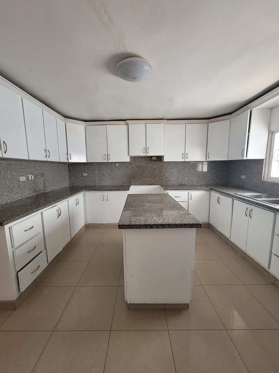 Casa en el Embrujo III, Santiago de los Caballeros, foto 1 de 10