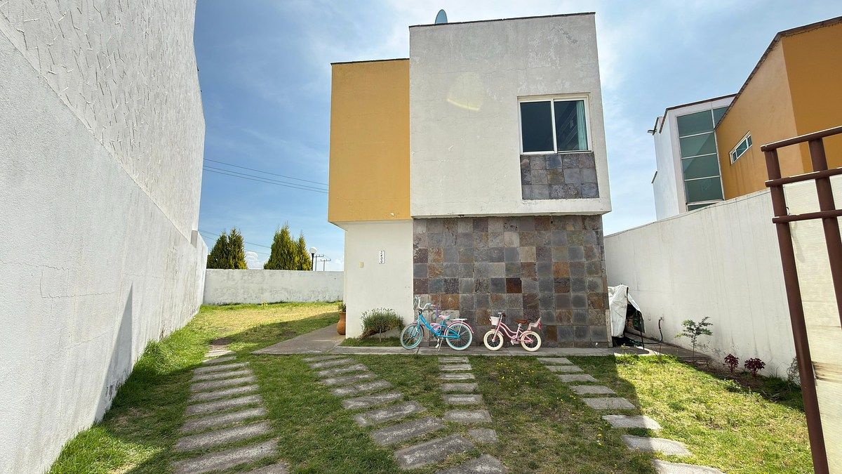 Casa em condomínio fechado em Urbano Bonanza, Metepec, foto 2 de 27