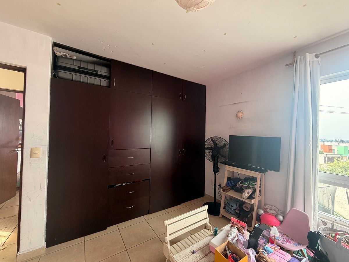 Casa em condomínio fechado em Urbano Bonanza, Metepec, foto 15 de 27