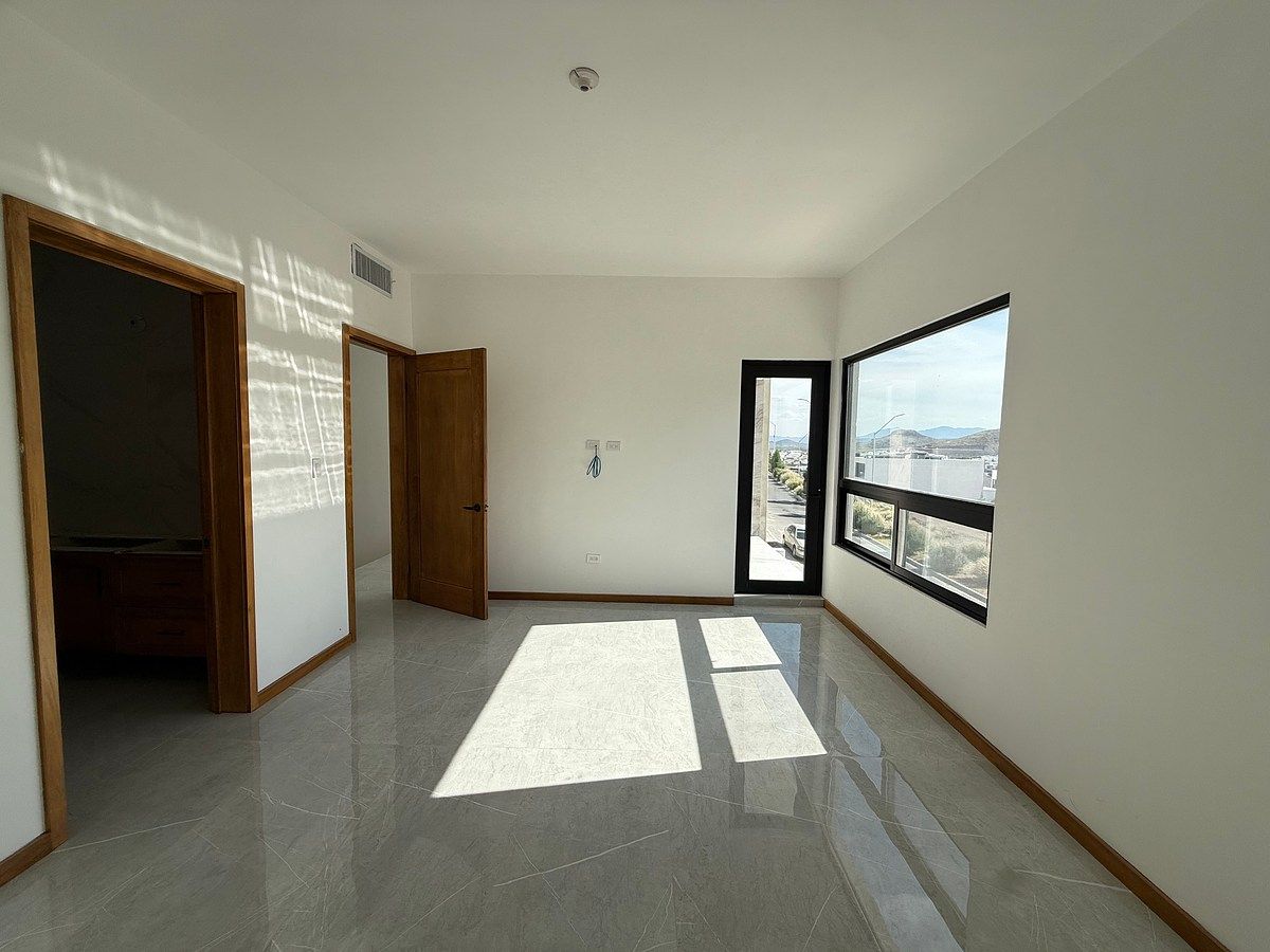 House in Bosque Real, Chihuahua, photo 8 of 16