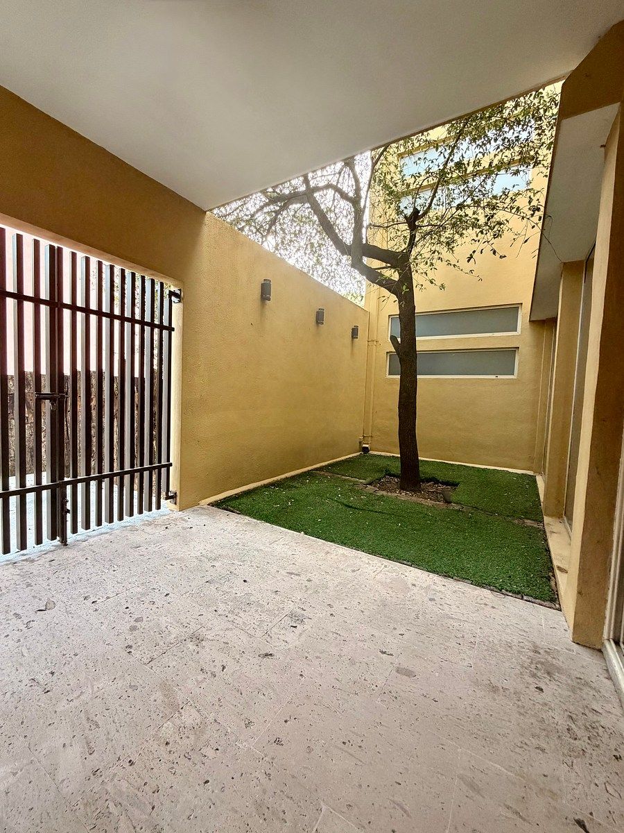 Casa em Rincón de los Ahuehuetes, Monterrey, foto 15 de 24