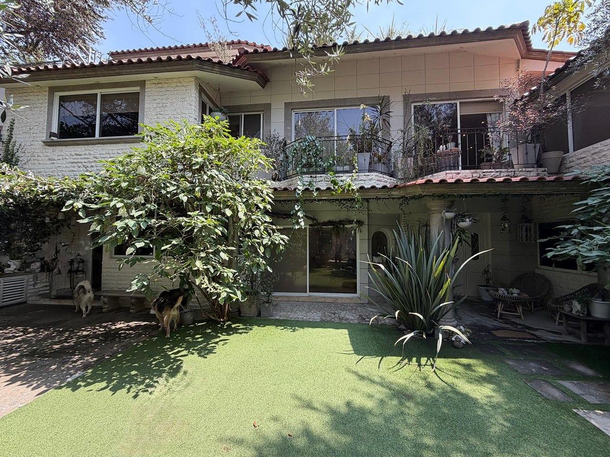 Beautiful House for Sale in Col. Florida, photo 1 of 33
