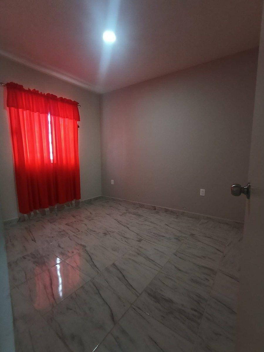 Casa em El Saucillo, Mineral de la Reforma, foto 3 de 9