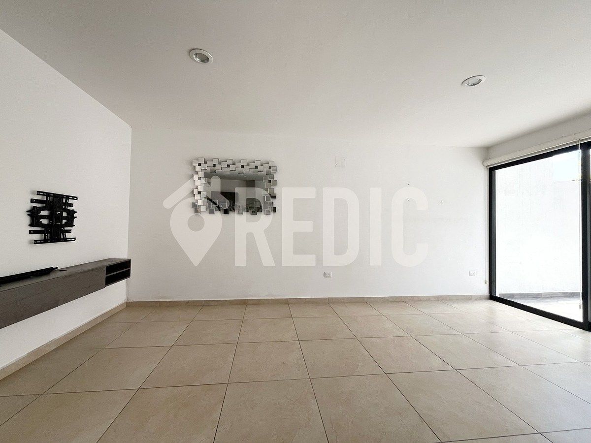 Casa em Zákia, El Marqués, foto 3 de 25
