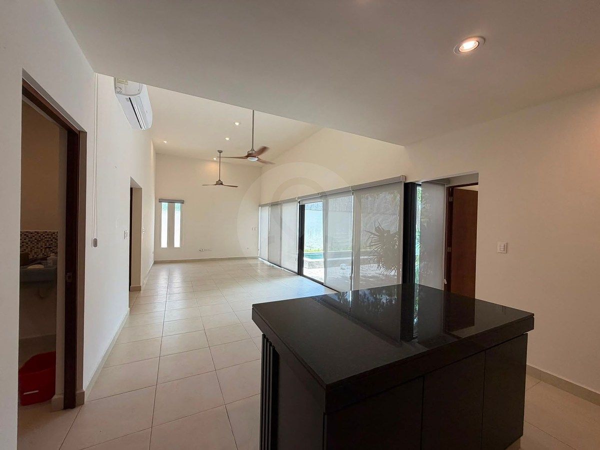 Casa en Conkal, Conkal, foto 2 de 19