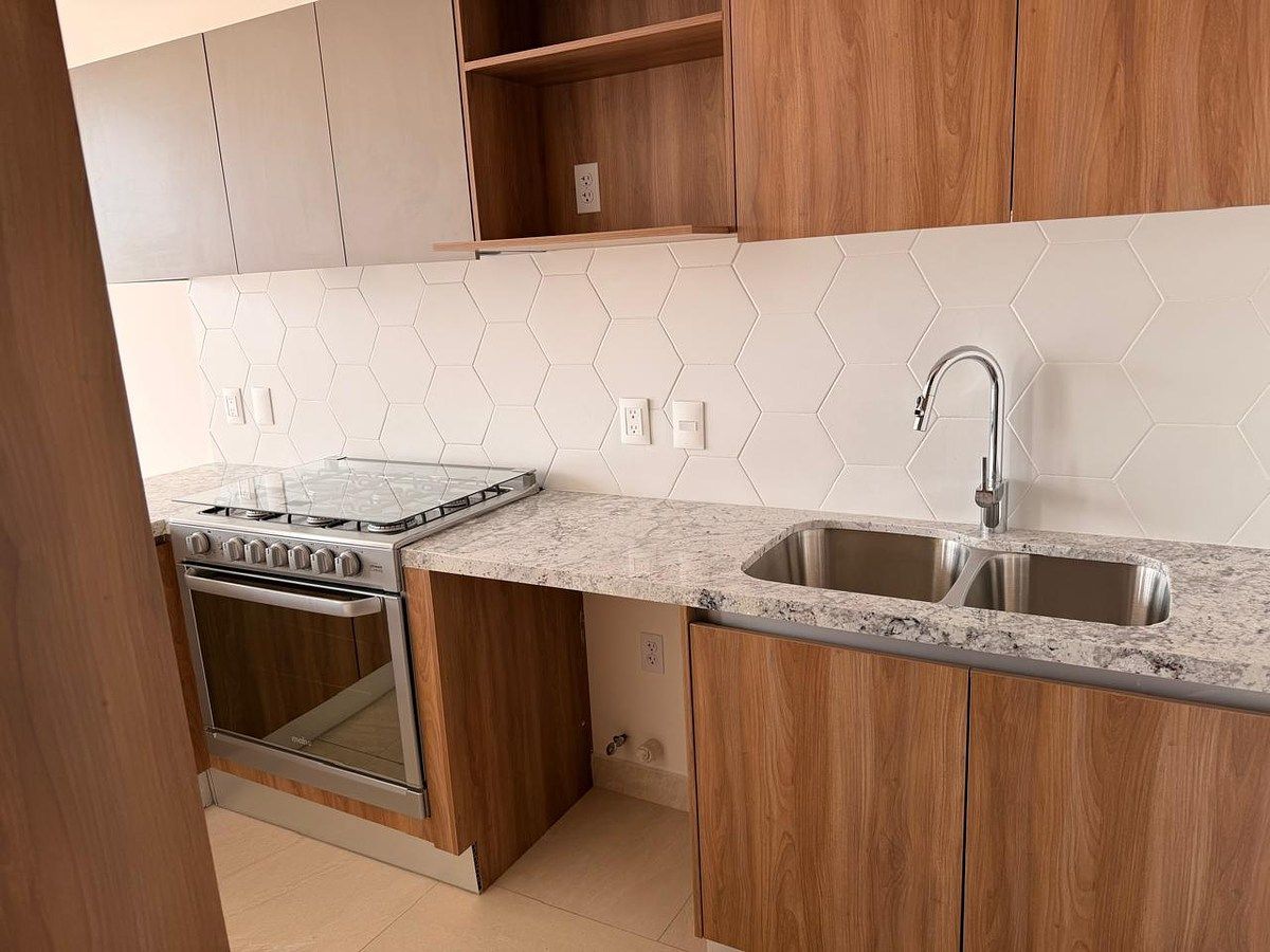 Apartment in Residencial Juan Manuel, Guadalajara, photo 2 of 23