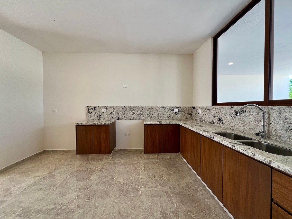 CASA DE 3 REC EN VENTA EN MERIDA, YUCATAN EN ZENDERA, CONKAL - foto 4