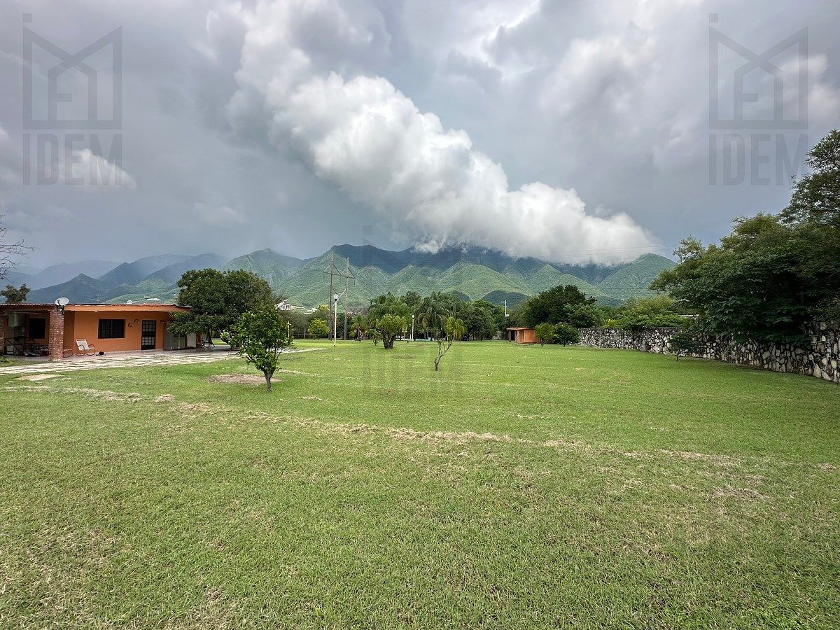 Lote em El Yerbaniz, Santiago, foto 2 de 9