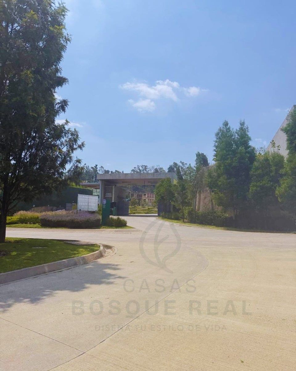Terreno plano de 391 m² em Bosque Real | Com vista espetacular, foto 1 de 4
