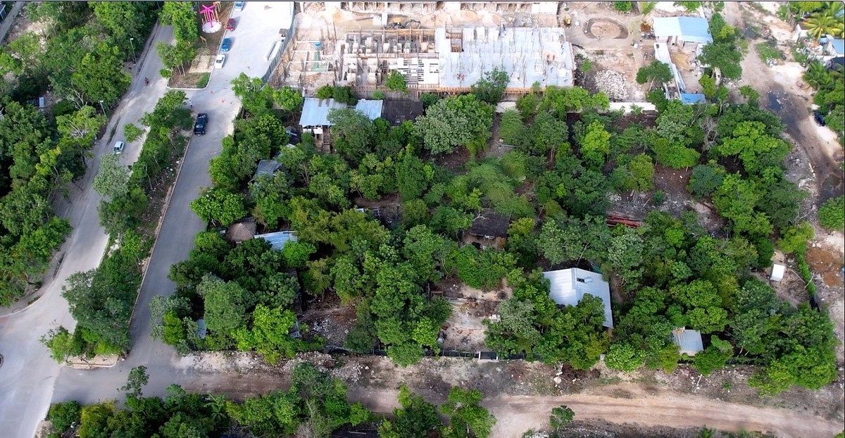 Vista aérea del macrolote y su entorno en Aldea Zamá, foto 2 de 17