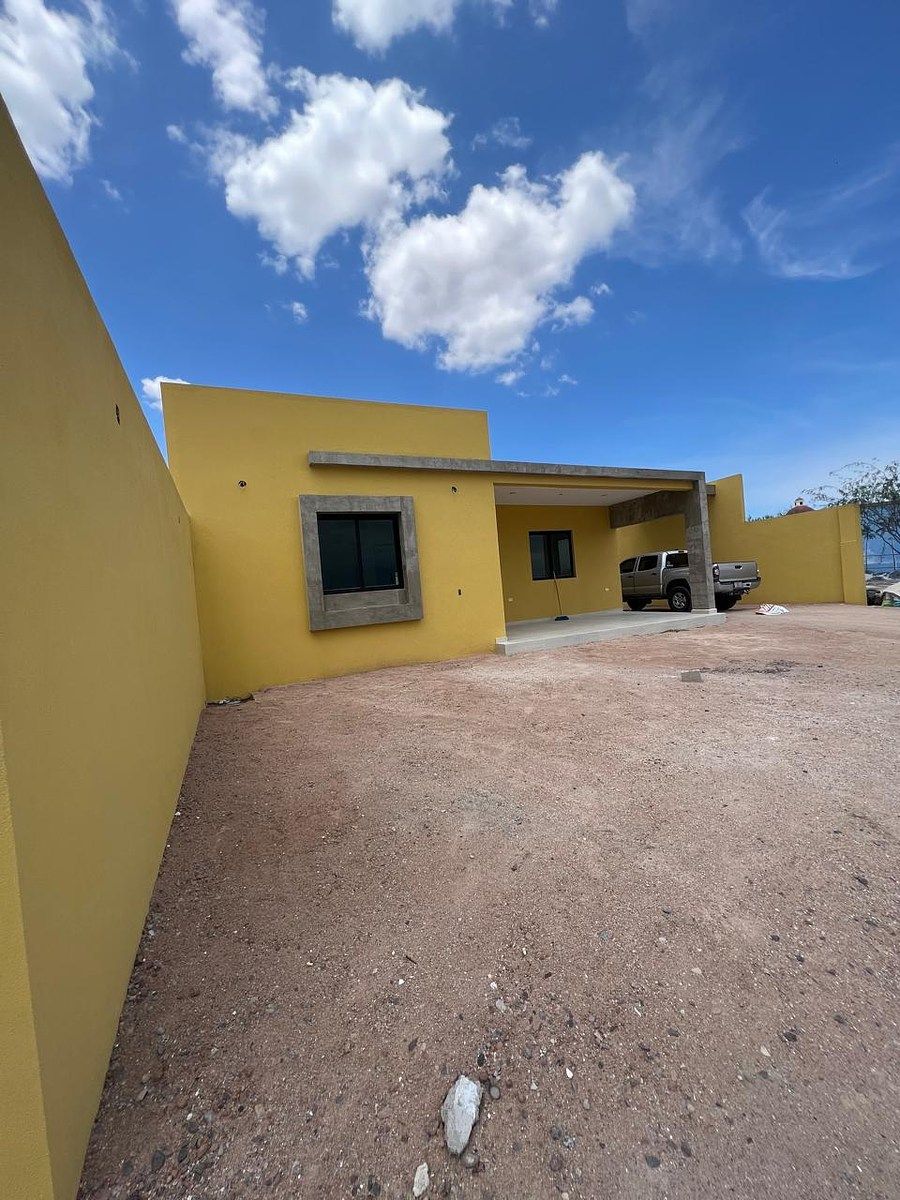 Foto 3 de Residencia Contemporánea con Alberca y Rooftop Panorámico | 675 m² de Terreno |