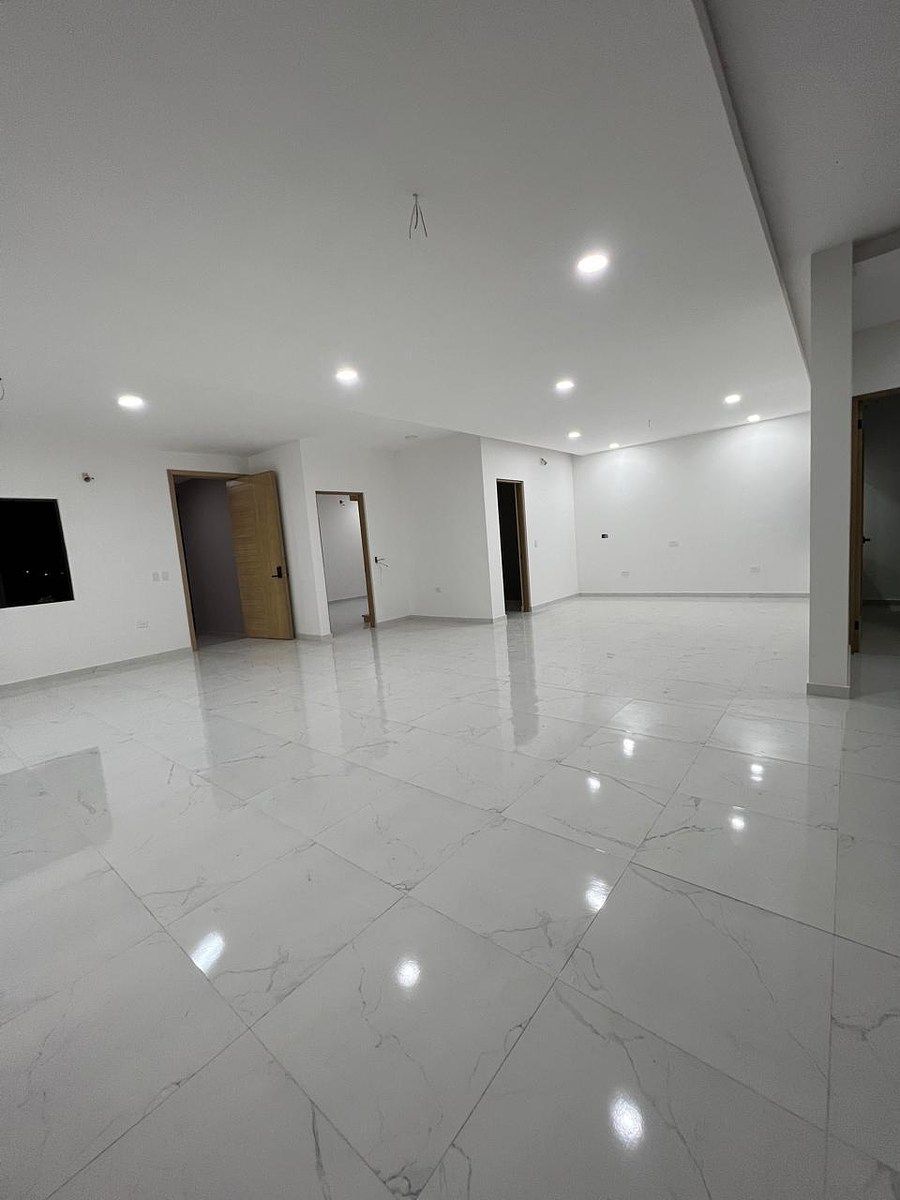Foto 5 de Residencia Contemporánea con Alberca y Rooftop Panorámico | 675 m² de Terreno |
